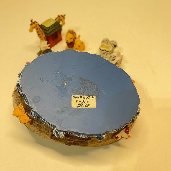 Noah’s Ark Resin figurine - Picture 8 of 8